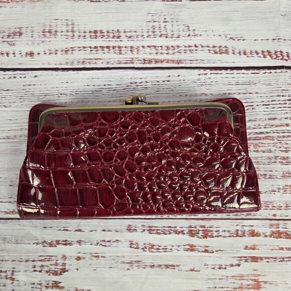 Vtg Rolfs Bellagio Garnet Red Clutch Deadstock Large Quilted Faux Leather Wallet - Picture 1 of 7